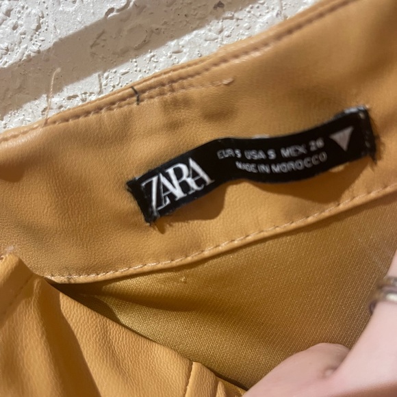 Leather dress - Picture 4 of 5